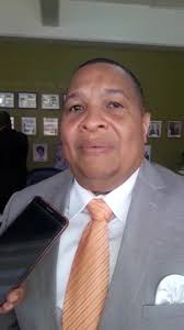 El alcalde Alex Lee, junto a la gobernadora Iracema Ayarza de Dale, se  reunió con los moradores de Rio Rita, quienes se quejan de demoliciones y  desalojos de sus viviendas. , Al finalizar la reunión, ...