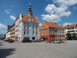 Brzeg is a town in southwestern poland with 35,890 inhabitants and the capital of brzeg county. Brzeg Wikipedia