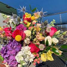 Check spelling or type a new query. Send The Perfect Valentine S Day Floral Gift Make Someone S Week Brighter With A Gift From Flowers Around The Corner Buy Local Bowling Green