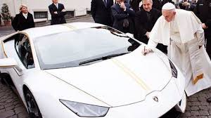 La embajada de colombia en washington informó que el. Vendido Por 715 000 Euros 854 000 Dolares El Lamborghini Del Papa Francisco En Monaco La Razon Noticias De Bolivia Y El Mundo