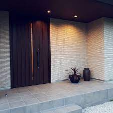 玄関 入り口 lixil 外壁タイル セラヴィオr 親子ドア などのインテリア実例 2018 02 08 16 05 46 roomclip ルームクリップ 玄関アプローチ モダン 玄関アプローチ タイル 外観 住宅 モダン