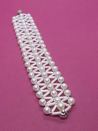 Maybe you would like to learn more about one of these? Perlen Armband Choker Collier Elegantes V Design