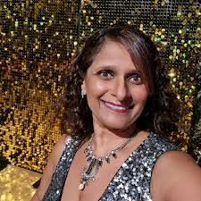 Shona Blakeley's Instagram, Twitter & Facebook