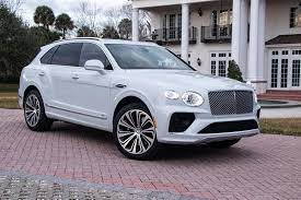 Edmunds also has bentley bentayga pricing, mpg, specs, pictures, safety features, consumer reviews and more. 2021 Bentley Bentayga Review Trims Specs Price New Interior Features Exterior Design And Specifications Carbuzz