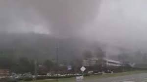 Stunning videos and photos have been captured of the storms as they moved across the south. Tcice1znt1 X4m