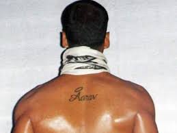 Best Tattoo Akshay Kumar Priyanka Chopra Hrithik Roshan Deepika Padukone Ajay Devgn Filmibeat Catch a glimpse of priyanka chopra's hidden tattoo that she has inked just below her cleavage. best tattoo akshay kumar priyanka