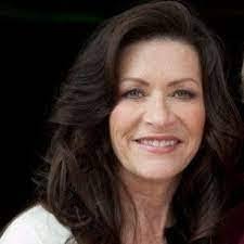 Lisa Culver's Instagram, Twitter & Facebook