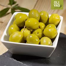 Das hauptanbaugebiet in italien ist ligurien, hier wächst die ligurische olive. Oliven