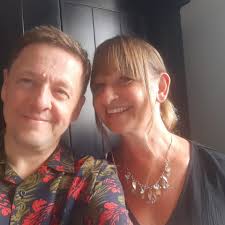 Hi all, I'm in need of recommendations for good divorce solicitors who  offer a free 30-minute consultation and aren't too expensive. If you've had  a positive experience with someone, I'd really appreciate