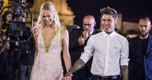 Последние твиты от chiara ferragni (@chiaraferragni). A New Must See Documentary By Chiara Ferragni Will Feature Donatella Versace And Maria Grazia Chiuri Harper S Bazaar Arabia
