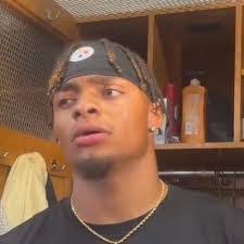 Alexis Mathison's Instagram, Twitter & Facebook