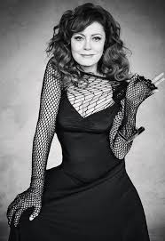 'bad moms' moms' announced with susan sarandon, cheryl hines, christine baranski. Beautiful Susan Sarandon Susan Sarandon Women Celebs