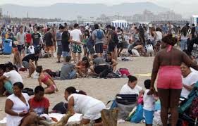 En 2021, con la pandemia todavía presente, muchas ciudades decidieron cerrar sus playas para evitar. Valencia Descarta Por Segundo Ano Consecutivo Celebrar La Noche De San Juan Por La Pandemia Comunidad Valenciana