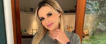 Hat die katze jetzt also wirklich ernst gemacht und sich ihre wasserstoffblonde mähne gefärbt? Daniela Katzenberger Tragt Eine Neue Haarfarbe Und Ist Damit Extrem Zufrieden