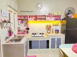 Hadirnya rak di dapur anda tentunya akan menjadikan suasana dapur anda lebih cantik, bersih dan kami akan menyajikan beberapa contoh desain rak dapur minimalis yang dapat anda jadikan referensi untuk dapur anda. 6 Model Rak Piring Dalam Kitchen Set Lebih Rapi Homeshabby Com Design Home Plans Home Decorating And Interior Design