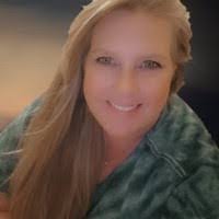 Theresa Ernst's Instagram, Twitter & Facebook