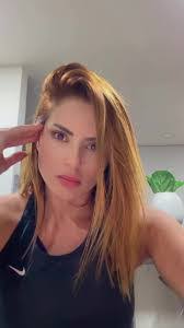 Stefanie Gomez's Instagram, Twitter & Facebook