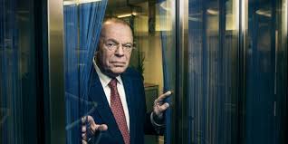 He holds several positions at the university of cambridge, where he is professor of modern chinese history. Quote 500 Lid Hans Van Der Wind Steekt Het Cda De Helpende Hand Toe
