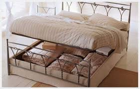 L'ampia gamma di divani ikea consente al cliente di trovare soluzioni ideali per il comfort, sempre altamente personalizzata ed a prezzi sempre super competitivi. Letti Contenitore Qualche Proposta Letto Contenitore Struttura In Ferro B Camera Da Letto Ferro Battuto Letto Ferro Battuto Idee Arredamento Camera Da Letto