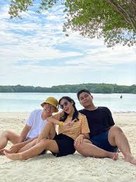 Tujuan dari perda ini disebut agar tidak terjadi konflik kepentingan dalam membangun suatu bangunan, menciptakan lingkungan serasi, indah, sampai menjadi pedoman dan landasan pelaksanaan pembangunan. Pulau Pari Photos Featured Images Of Pulau Pari Thousand Islands Tripadvisor