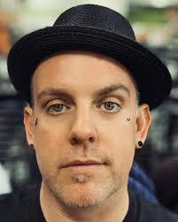 Steve Hall (@officialgreysmith) • Instagram photos and videos