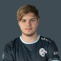 Expert take: Age and motivation in Counter-Strike