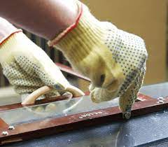 Découper une planche, un panneau, un plan de travail, une porte de placard ou des étagères : La Decoupe Du Verre Leroy Merlin