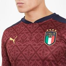 La maglia mostra con orgoglio sulla parte frontale la scritta 'italia' e i colori della bandiera, in una grafica vivace e brillante accompagnata dal logo figc posizionato centralmente con il puma cat. Puma Maglia Gara Portiere Italia 20 22 Marrone Negozio Online Tifoshop