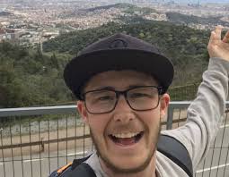 Intervista ad Aaron, ragazzo FtoM che ha un microchip sottocutaneo che  rilascia testosterone