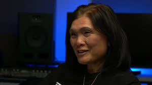 Sheila Locke's Instagram, Twitter & Facebook