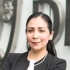 Diana Llanos's Instagram, Twitter & Facebook