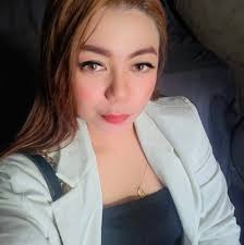 Jo Athena Llaneza updated her profile...