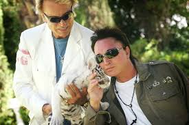 Illusionist siegfried fischbacher dies in las vegas. Siegfried Roy Abc S 20 20 Revisits Night Roy Died In 2003 Las Vegas Review Journal