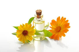 5 Benefits Of A Hot Oil Treatment For Hair You Shouldn T Miss Overnight oil treatments are so simple that we all should be doing it. hot oil treatment for hair