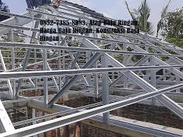 Baja ringan ini meskipun memiliki masa yang lebih ringan daripada kayu, namun memiliki kekuatan yang besar. Konstruksiatapbajaringan1 Jasa Rangka Atap Rangka Atap Baja Ringan Biaya Pasang Baja Ringan Jasa Pasang Baja Ringan