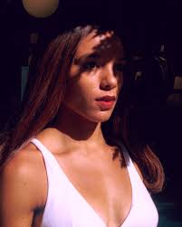 Are there any NYC photographers looking for an assistant?