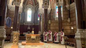 Pozostałe obostrzenia przedłużamy do 25 kwietnia. Francja Rzad Poluzowal Obostrzenia Dla Miejsc Kultu Vatican News