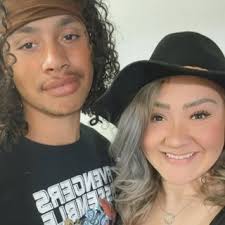 YouTuber Billie LeBlanc's partner dies after contracting rare infection  Vibrio Vulnificus after eating raw oysters