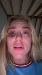 Emily Brooke Vs Amber Odonnell Face Off