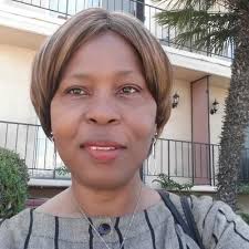 Melisa Arnold (@misseebiz)