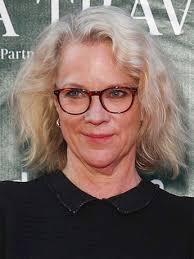 Laura Tingle Pictures