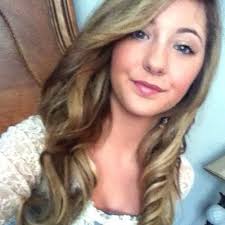 Danielle Calvert (@calicalvert)