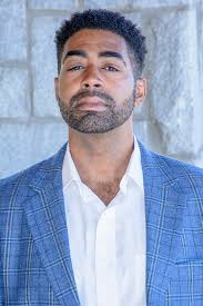 Inspirational Black Men and Women in Medicine: Dr Darryl Glover of Black  Eyecare Perspective On 5 Things You Need To Create A Successful Career In  Medicine