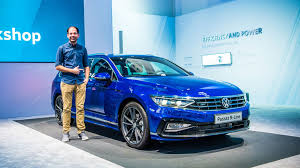 Habe vor 3 wochen meinen cc bestellt und meinen freundlichen gefragt wann ein facelift kommt. Neuer Passat 2019 Travel Assist Motoren 2 0 Tdi Evo Motoreport