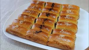 بوراك تركي من أيادي جزائرية مورق و مقرمش و لذيذ جدا زاكي و يخرج كمية كبيرة Youtube Cookie Recipes Food Arabic Food