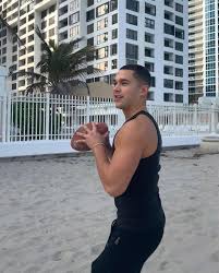 Austin mahone confirms 'real relationship' with becky g — disses camila cabello! Austin Mahone On Twitter I M Changing My Name To Patrick Mahone For Today Only Let S Go Wishitwereguaranteed Ad Sprint