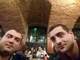 UPDATE Un jurnalist din Constanța, susținător AUR, reținut pentru că a  amenințat doi procurori DNA: "O să vă calc pe cap puternic, f***-vă-n gură!  Patru parlamentari am, varză vă fac!"