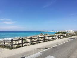 Baia Verde Gallipoli Con Sfondo Citta Vecchia Ed Isola Sant Andrea Citta Vecchia Baie Sfondi