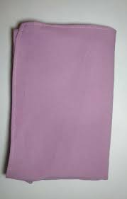 Anda dapat menggunakan ungu ringan seperti lavender untuk membangun kesan romantis di kamar tidur. Pengumuman 3 0 Warna Lavender