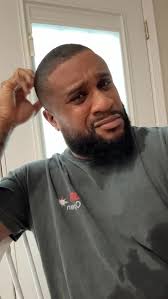 White mom reveal day